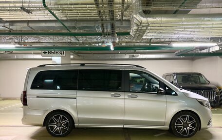 Mercedes-Benz V-Класс, 2022 год, 8 100 000 рублей, 3 фотография