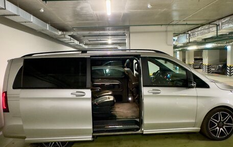 Mercedes-Benz V-Класс, 2022 год, 8 100 000 рублей, 5 фотография