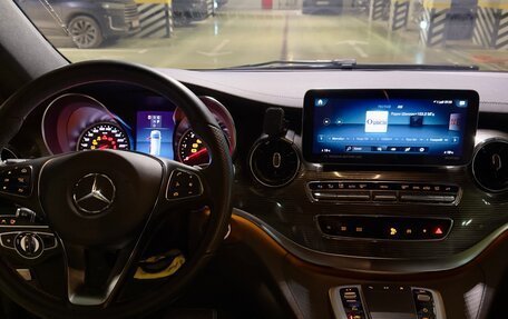 Mercedes-Benz V-Класс, 2022 год, 8 100 000 рублей, 12 фотография