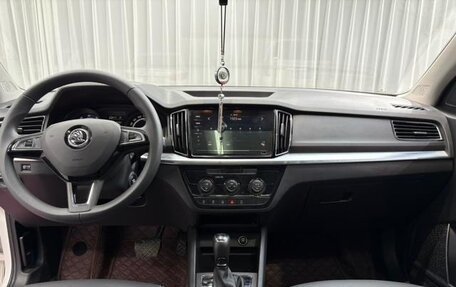 Skoda Kamiq I, 2022 год, 1 310 000 рублей, 8 фотография