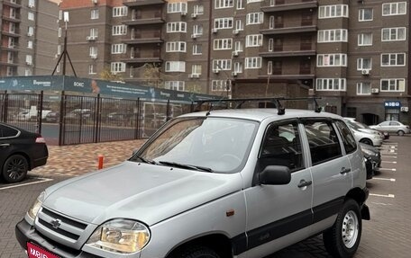 Chevrolet Niva I рестайлинг, 2004 год, 360 000 рублей, 1 фотография