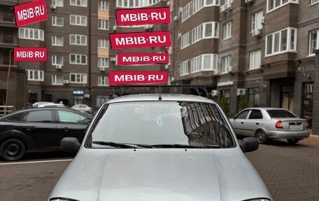 Chevrolet Niva I рестайлинг, 2004 год, 360 000 рублей, 2 фотография