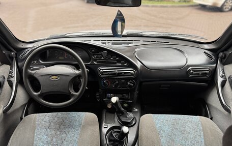 Chevrolet Niva I рестайлинг, 2004 год, 360 000 рублей, 17 фотография