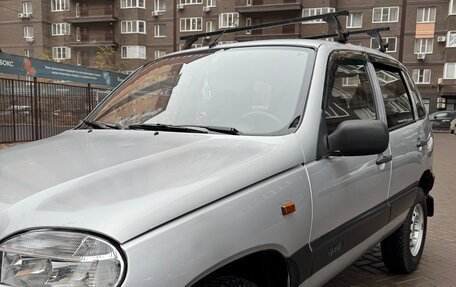 Chevrolet Niva I рестайлинг, 2004 год, 360 000 рублей, 27 фотография