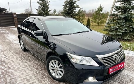 Toyota Camry, 2014 год, 1 фотография