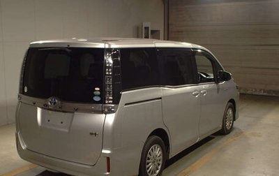 Toyota Voxy III, 2014 год, 2 000 000 рублей, 1 фотография