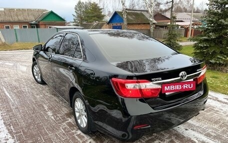 Toyota Camry, 2014 год, 8 фотография