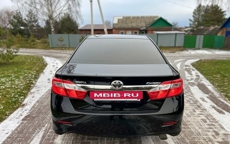 Toyota Camry, 2014 год, 9 фотография