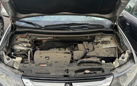 Mitsubishi Outlander III рестайлинг 3, 2016 год, 1 450 000 рублей, 4 фотография