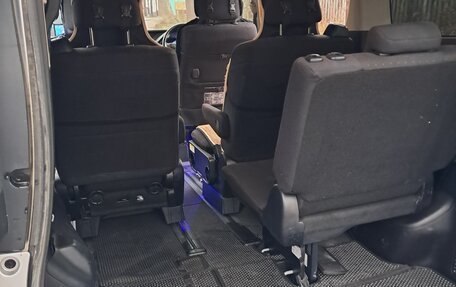 Toyota Voxy III, 2014 год, 2 000 000 рублей, 7 фотография