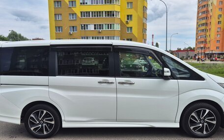 Honda Stepwgn IV, 2015 год, 2 000 000 рублей, 8 фотография