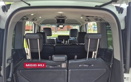 Honda Stepwgn IV, 2015 год, 2 000 000 рублей, 17 фотография