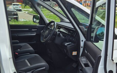 Honda Stepwgn IV, 2015 год, 2 000 000 рублей, 23 фотография