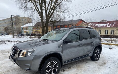 Nissan Terrano III, 2022 год, 1 800 000 рублей, 2 фотография