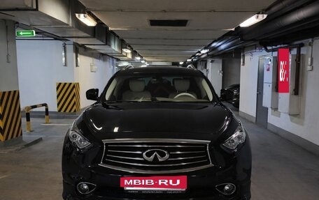 Infiniti QX70, 2014 год, 2 950 000 рублей, 7 фотография