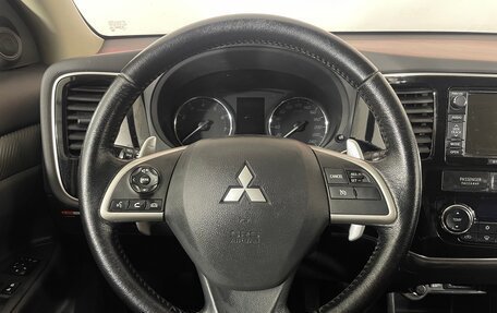 Mitsubishi Outlander III рестайлинг 3, 2013 год, 1 420 000 рублей, 13 фотография