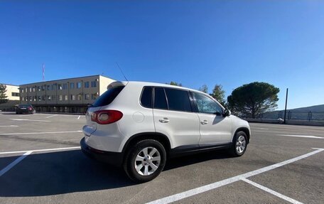 Volkswagen Tiguan I, 2008 год, 900 000 рублей, 4 фотография