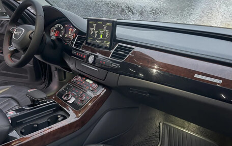 Audi A8, 2012 год, 1 500 000 рублей, 13 фотография