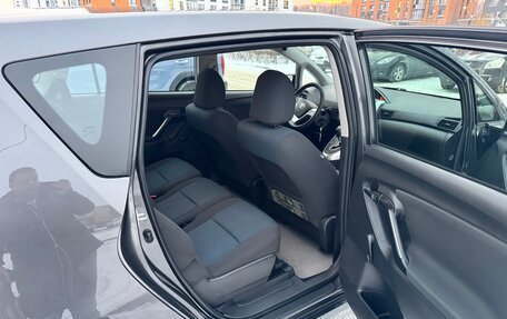 Toyota Verso I, 2013 год, 1 400 000 рублей, 8 фотография