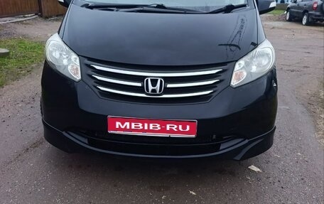 Honda Freed I, 2008 год, 1 350 000 рублей, 1 фотография
