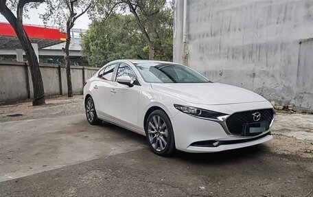 Mazda 3, 2021 год, 1 850 000 рублей, 3 фотография