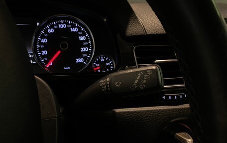 Volkswagen Touareg III, 2015 год, 2 629 000 рублей, 24 фотография