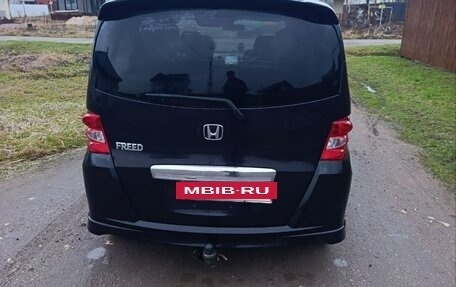 Honda Freed I, 2008 год, 1 350 000 рублей, 3 фотография