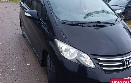 Honda Freed I, 2008 год, 1 350 000 рублей, 2 фотография