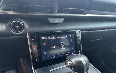 Mazda MX-30, 2020 год, 2 300 000 рублей, 9 фотография