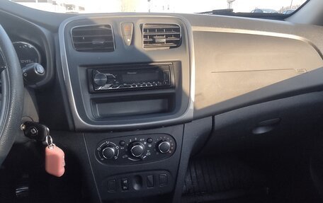 Renault Sandero II рестайлинг, 2018 год, 965 000 рублей, 4 фотография