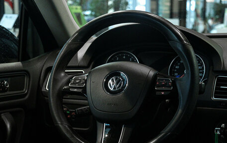 Volkswagen Touareg III, 2012 год, 1 877 000 рублей, 13 фотография