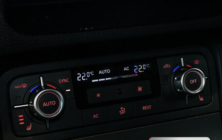 Volkswagen Touareg III, 2012 год, 1 877 000 рублей, 18 фотография