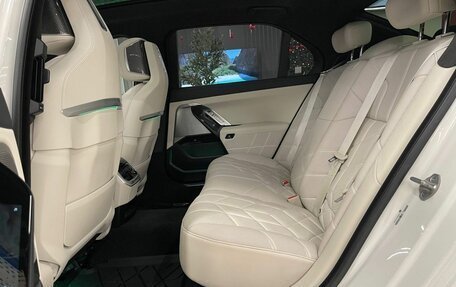 BMW 7 серия, 2023 год, 12 390 000 рублей, 32 фотография