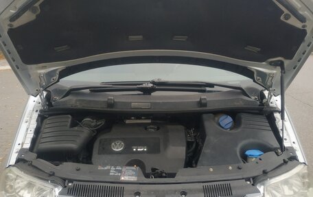 Volkswagen Sharan I рестайлинг, 2004 год, 820 000 рублей, 13 фотография