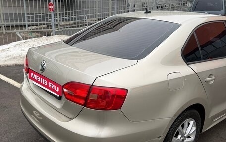 Volkswagen Jetta VI, 2012 год, 600 000 рублей, 4 фотография