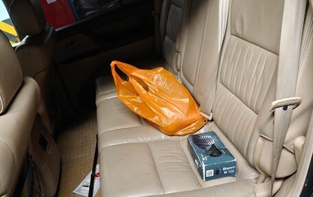 Toyota Land Cruiser 100 рестайлинг 2, 2000 год, 1 700 000 рублей, 10 фотография