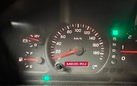 Toyota Land Cruiser 100 рестайлинг 2, 2000 год, 1 700 000 рублей, 11 фотография