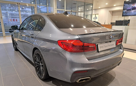 BMW 5 серия, 2018 год, 3 550 000 рублей, 11 фотография