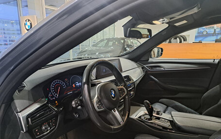 BMW 5 серия, 2018 год, 3 550 000 рублей, 20 фотография