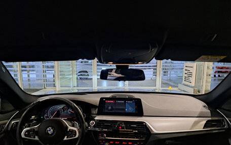 BMW 5 серия, 2018 год, 3 550 000 рублей, 18 фотография