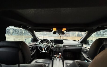 Mercedes-Benz E-Класс, 2012 год, 2 000 000 рублей, 2 фотография