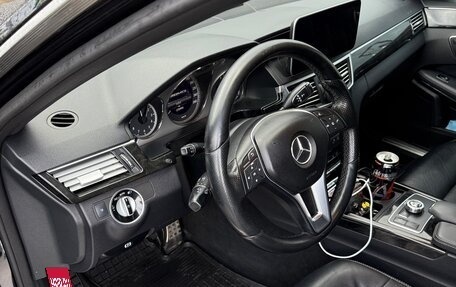 Mercedes-Benz E-Класс, 2012 год, 2 000 000 рублей, 7 фотография