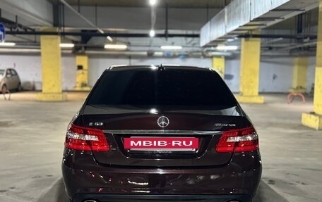 Mercedes-Benz E-Класс, 2011 год, 1 250 000 рублей, 4 фотография