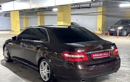 Mercedes-Benz E-Класс, 2011 год, 1 250 000 рублей, 3 фотография