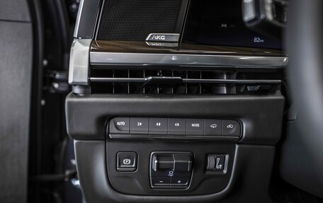 Cadillac Escalade V, 2025 год, 21 624 386 рублей, 14 фотография