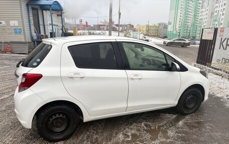 Toyota Vitz, 2016 год, 749 000 рублей, 2 фотография