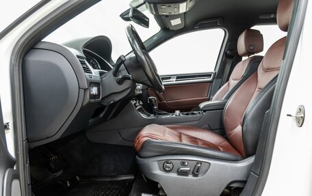 Volkswagen Touareg III, 2016 год, 2 870 000 рублей, 31 фотография