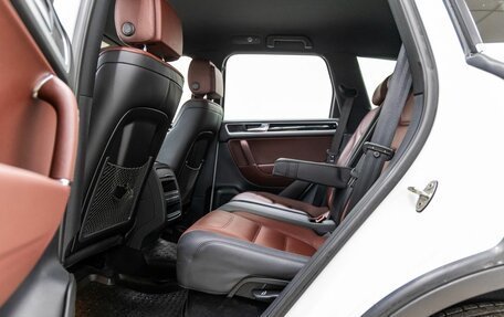 Volkswagen Touareg III, 2016 год, 2 870 000 рублей, 37 фотография