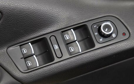 Volkswagen Tiguan I, 2010 год, 1 198 000 рублей, 20 фотография