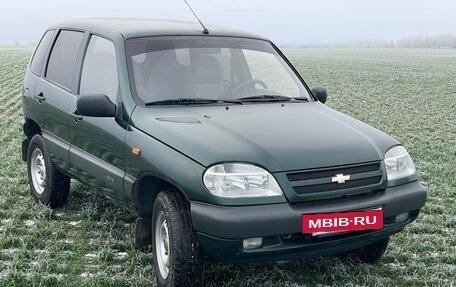 Chevrolet Niva I рестайлинг, 2004 год, 380 000 рублей, 2 фотография